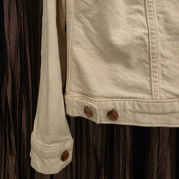 Crosby & Howard Sz. M. Cream Denim Jacket. - Picture 6 of 7